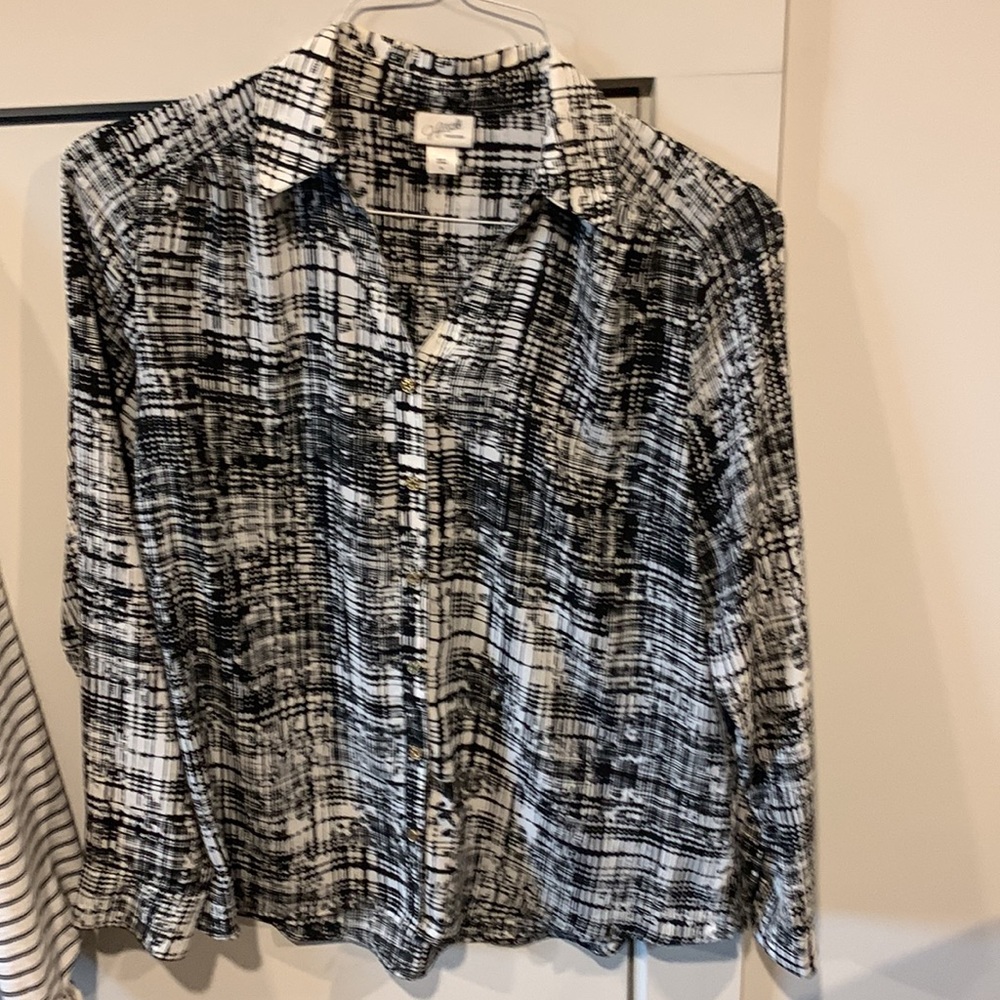 Blouse bundle - Picture 2 of 4
